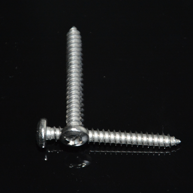 China High Hardness Stainless Steel Cross Pan Head Self-Tapping Screw For Sale